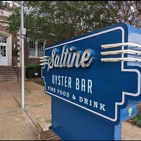 Short Walk To Jsu Stadium, Hospitals, And Bars In Fondren Jackson Esterno foto
