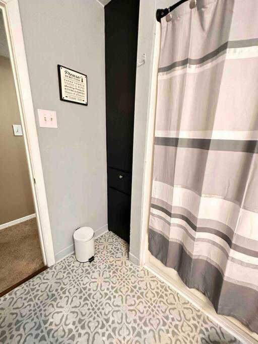 Appartamento Cozy Fondren Getaway-Short Walk To Coffee Shops, Hospital, And Restaurants! Jackson Esterno foto