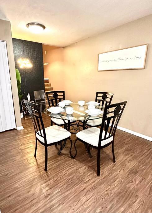 Appartamento Cozy Fondren Getaway-Short Walk To Coffee Shops, Hospital, And Restaurants! Jackson Esterno foto