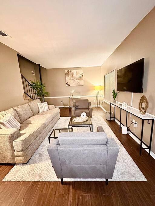 Appartamento Cozy Fondren Getaway-Short Walk To Coffee Shops, Hospital, And Restaurants! Jackson Esterno foto